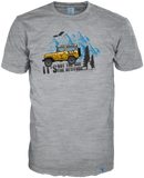 BJ / FJ 45 auf grey mellange T-Shirt. Das 14ender Motiv "its not the age, its the attitude" bringt es auf den Punkt. klassisches T-Shirt mit 4x4 Klassiker im Busch